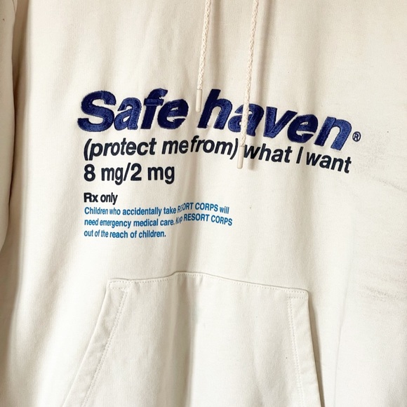 Resort corps Cream Beige Graphic Pullover Hoodie - Picture 3 of 16